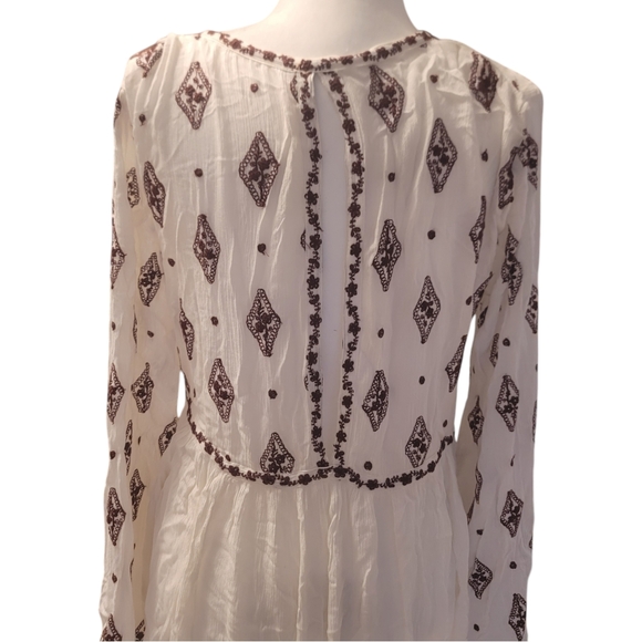 FREE PEOPLE DIAMOND EMBROIDERED TOP SZ large Tunic Bell Sleeves Flowy - Picture 4 of 6
